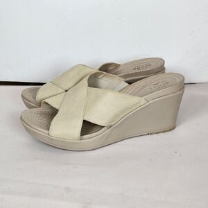 Crocs Wedge Sandal‎ Crocs Leigh II XStrap Wedge Beige beach vacation Size 9